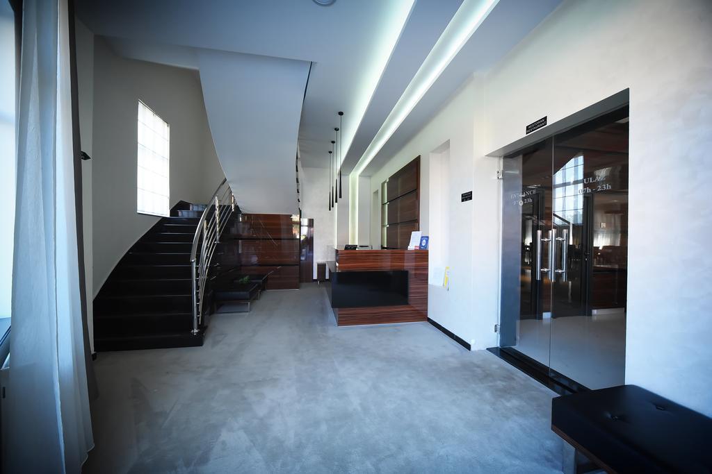 Garni Uni Elita Lux Hotel Ni Exteriör bild